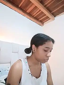 Snapshot of Zaira_Rose_ chatting on June 2026 12:24:01 AM Zaira Rose online show from June 2026 12:24:01 AM