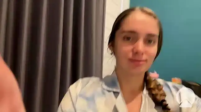 Snapshot of valure_lera chatting on March 2025 03:31:01 AM valure lera online show from March 2025 03:31:01 AM