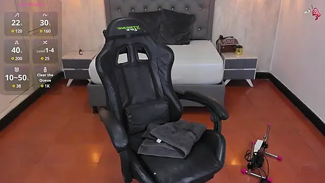 Hadley  online show from January 2025 09:51:02 AM