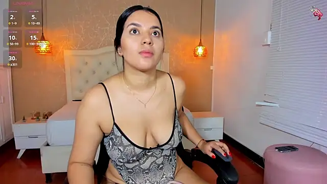 Hadley  online show from September 2025 03:28:01 AM