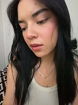 eileensophi online show from September 2025 10:22:02 PM