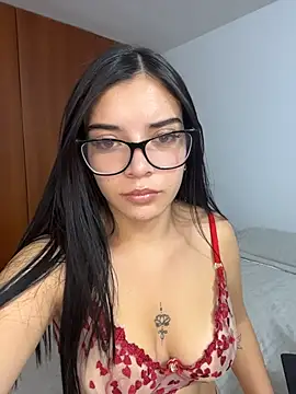 Snapshot of eileensophi chatting on July 2026 03:37:01 AM eileensophi online show from July 2026 03:37:01 AM