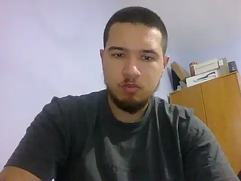 Drag Queen online show from December 2025 07:32:01 PM