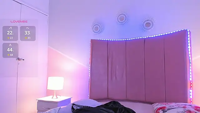 Mia greco  online show from March 2025 07:59:02 PM