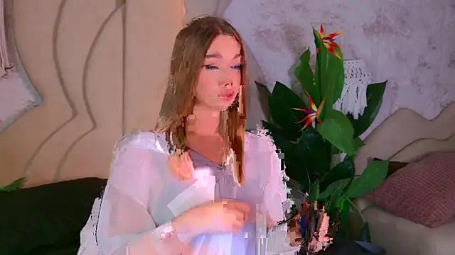 EvansLover online show from October 2025 08:59:02 PM