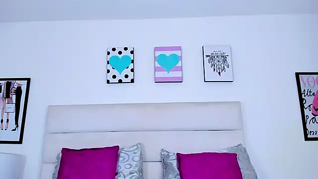 BrielaDiCaprio online show from October 2025 07:59:01 PM