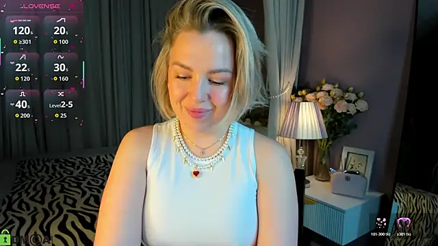 Nikki Kai online show from October 2025 12:44:02 AM