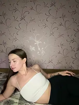 Arielle Swan online show from February 2026 03:21:02 PM