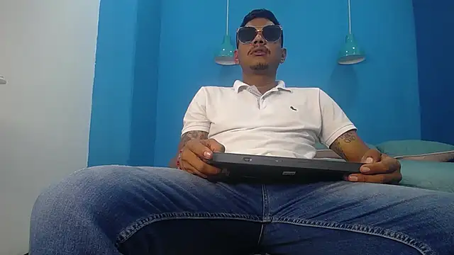 Snapshot of Saipadpuer30 chatting on March 2025 07:14:01 PM Saipadpuer30 online show from March 2025 07:14:01 PM