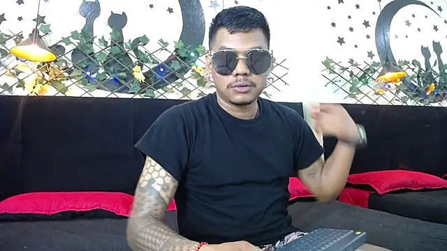 Snapshot of Saipadpuer30 chatting on March 2025 04:34:02 PM Saipadpuer30 online show from March 2025 04:34:02 PM