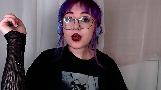 purplewitch online show from February 2026 12:20:01 AM