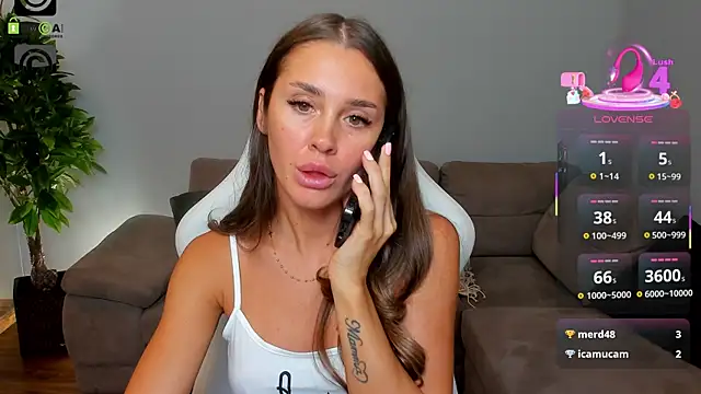 Anya-Ray online show from October 2025 12:36:01 PM