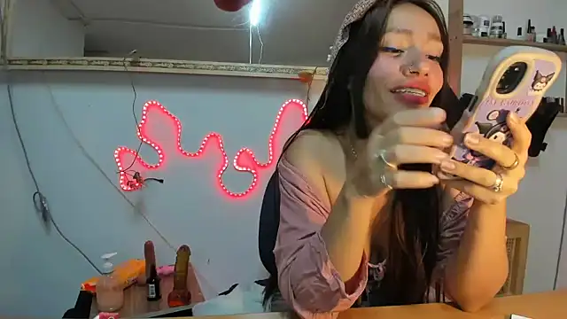 IZZY BEAUTIFUL online show from February 2025 06:07:02 AM