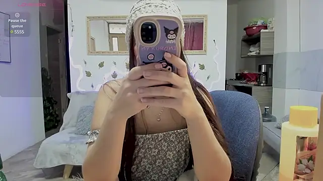 IZZY BEAUTIFUL online show from February 2025 07:35:02 PM