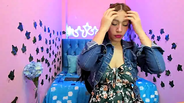 IZZY BEAUTIFUL online show from March 2025 10:05:01 PM