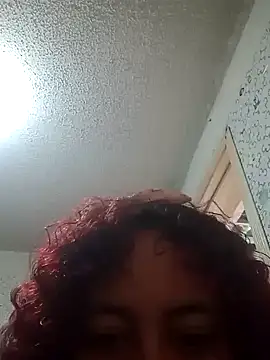 Snapshot of alexandraluv chatting on February 2025 05:51:01 PM alexandraluv online show from February 2025 05:51:01 PM