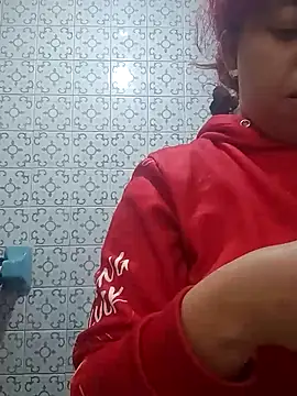 Snapshot of alexandraluv chatting on February 2025 02:33:02 PM alexandraluv online show from February 2025 02:33:02 PM