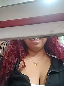 Snapshot of alexandraluv chatting on February 2025 08:58:02 PM alexandraluv online show from February 2025 08:58:02 PM