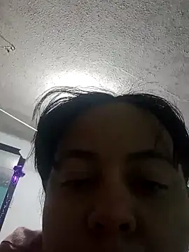 Snapshot of alexandraluv chatting on October 2025 07:33:01 PM alexandraluv online show from October 2025 07:33:01 PM