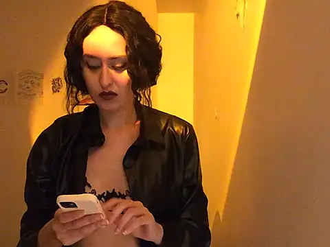 Snapshot of seductress444 chatting on January 2025 02:04:02 AM seductress444 online show from January 2025 02:04:02 AM
