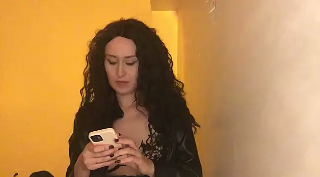 Snapshot of seductress444 chatting on February 2025 03:03:01 AM seductress444 online show from February 2025 03:03:01 AM