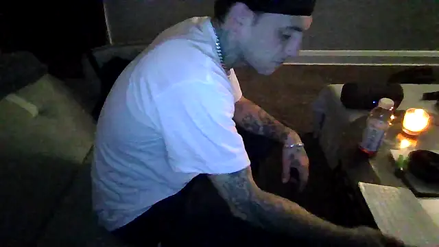 cruz815 online show from November 2025 07:57:01 AM