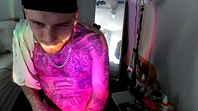 cruz815 online show from March 2026 08:21:02 PM