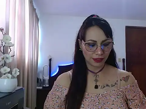 AloLovely  online show from April 2026 09:12:02 PM