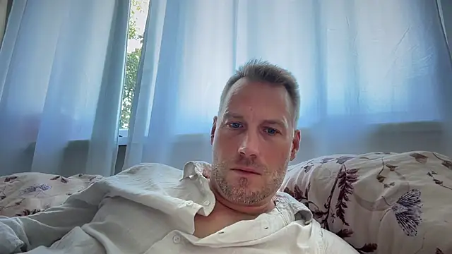 Snapshot of Christian87xxx chatting on September 2025 09:42:02 AM Christian87xxx online show from September 2025 09:42:02 AM