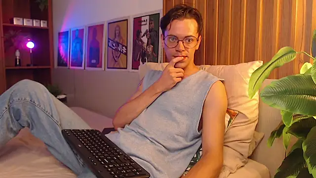 William Henry  online show from March 2026 08:09:01 AM