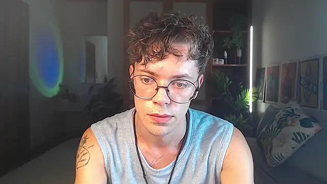 Snapshot of William_Henry_ chatting on May 2026 02:58:02 PM William Henry online show from May 2026 02:58:02 PM