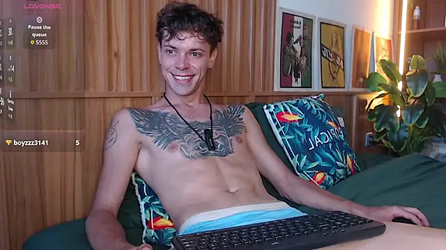Snapshot of William_Henry_ chatting on July 2026 09:27:01 AM William Henry online show from July 2026 09:27:01 AM