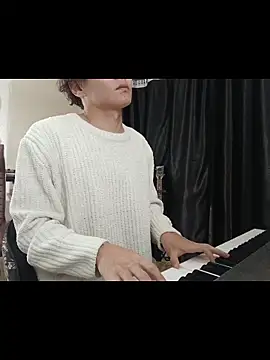 ChaseMl online show from December 2025 05:18:02 PM