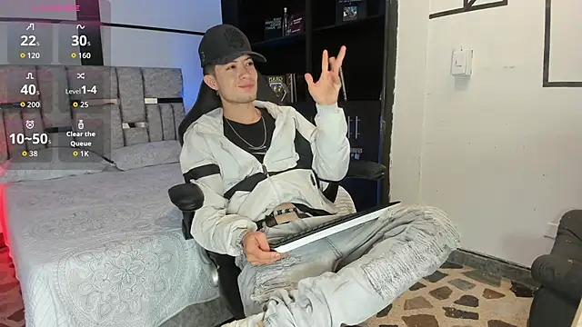 marcuscollins1  online show from December 2025 02:01:02 PM