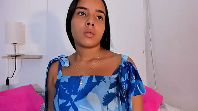 Roxy Stonee online show from January 2026 07:27:02 PM