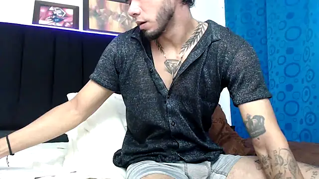 Snapshot of Niick01_ chatting on February 2025 05:50:01 PM Niick01 online show from February 2025 05:50:01 PM