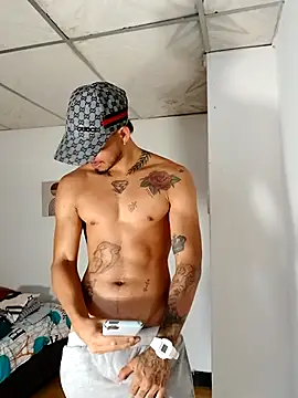 Snapshot of Niick01_ chatting on September 2025 05:13:01 PM Niick01 online show from September 2025 05:13:01 PM