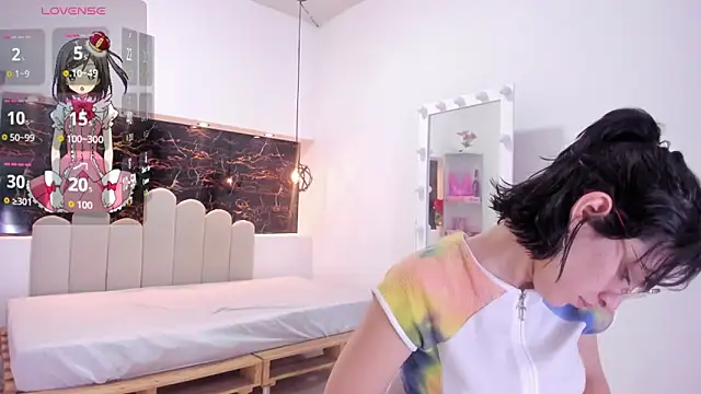 Annyrosee online show from September 2025 08:19:01 PM