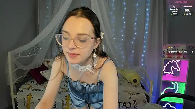 Snapshot of kaisajenner chatting on February 2025 03:41:02 PM kaisajenner online show from February 2025 03:41:02 PM