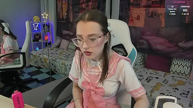 Snapshot of kaisajenner chatting on February 2025 04:29:01 PM kaisajenner online show from February 2025 04:29:01 PM