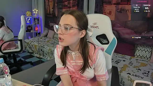 Snapshot of kaisajenner chatting on February 2025 08:56:01 PM kaisajenner online show from February 2025 08:56:01 PM