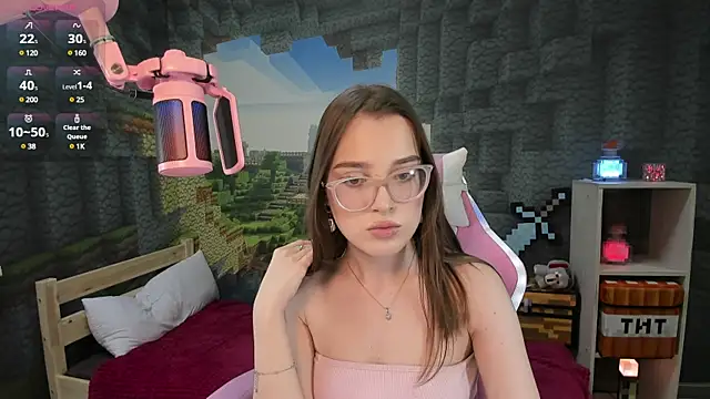 Snapshot of kaisajenner chatting on March 2025 08:03:02 PM kaisajenner online show from March 2025 08:03:02 PM