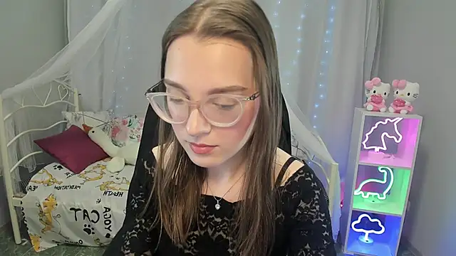 Snapshot of kaisajenner chatting on March 2025 07:06:02 PM kaisajenner online show from March 2025 07:06:02 PM