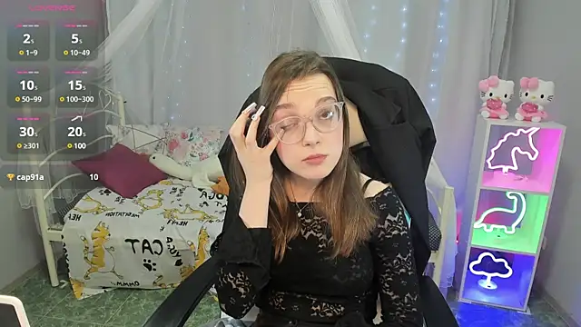 Snapshot of kaisajenner chatting on March 2025 10:48:01 PM kaisajenner online show from March 2025 10:48:01 PM