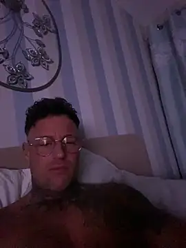 Snapshot of Jamesdeanmcqueen chatting on February 2025 06:11:02 AM Jamesdeanmcqueen online show from February 2025 06:11:02 AM