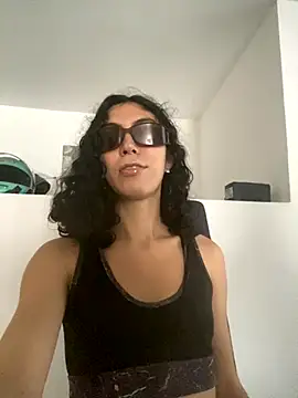 Snapshot of allicemackenzie chatting on September 2025 12:29:02 PM allicemackenzie online show from September 2025 12:29:02 PM