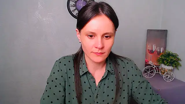 Snapshot of ValeriaHeart_ chatting on February 2025 03:59:02 PM ValeriaHeart online show from February 2025 03:59:02 PM