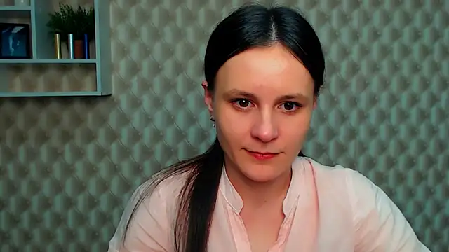 Snapshot of ValeriaHeart_ chatting on February 2025 02:42:02 PM ValeriaHeart online show from February 2025 02:42:02 PM