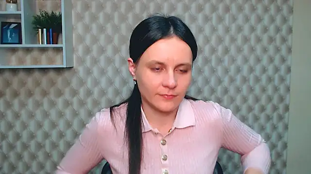 Snapshot of ValeriaHeart_ chatting on March 2025 02:08:02 PM ValeriaHeart online show from March 2025 02:08:02 PM