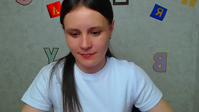 Snapshot of ValeriaHeart_ chatting on March 2025 04:43:02 PM ValeriaHeart online show from March 2025 04:43:02 PM